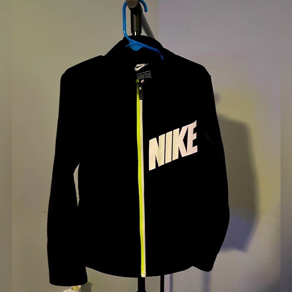 Nike long sleeve full zip, size 7 (large)